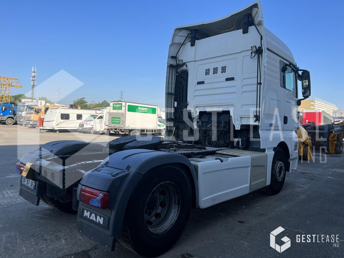 MAN TGX 18.520 - Vetopöytäauto: kuva MAN TGX 18.520 - Vetopöytäauto MAN TGX 18.520 - Vetopöytäauto: kuva MAN TGX 18.520 - Vetopöytäauto