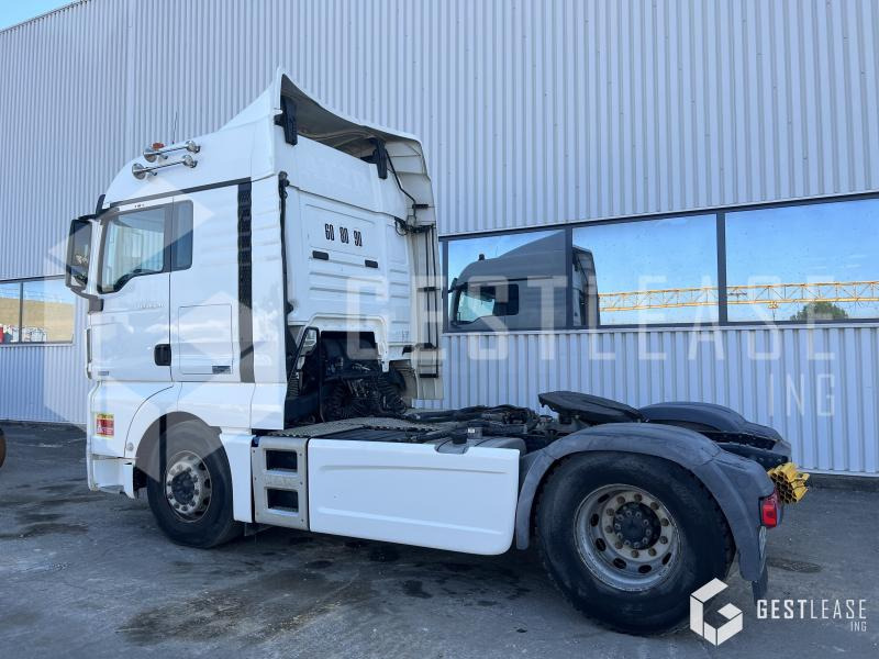 MAN TGX 18.520 - Vetopöytäauto: kuva MAN TGX 18.520 - Vetopöytäauto MAN TGX 18.520 - Vetopöytäauto: kuva MAN TGX 18.520 - Vetopöytäauto