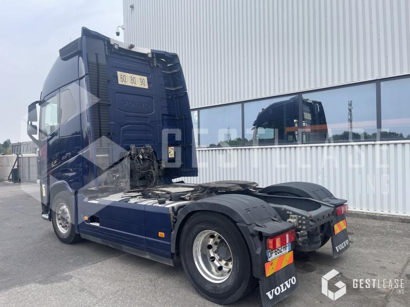 Volvo FH 650 - Vetopöytäauto: kuva Volvo FH 650 - Vetopöytäauto Volvo FH 650 - Vetopöytäauto: kuva Volvo FH 650 - Vetopöytäauto