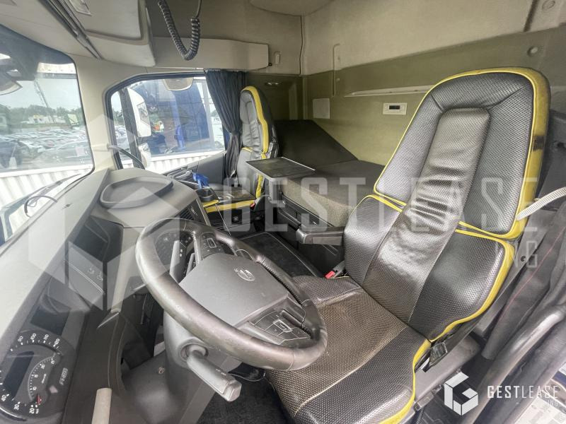 Volvo FH 650 - Vetopöytäauto: kuva Volvo FH 650 - Vetopöytäauto Volvo FH 650 - Vetopöytäauto: kuva Volvo FH 650 - Vetopöytäauto
