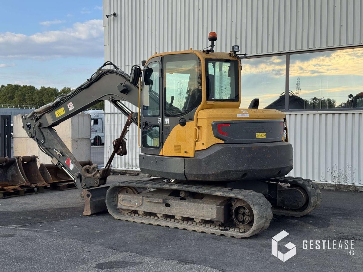 Volvo ECR88 D - Minikuormaaja: kuva Volvo ECR88 D - Minikuormaaja Volvo ECR88 D - Minikuormaaja: kuva Volvo ECR88 D - Minikuormaaja