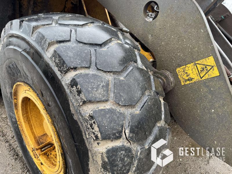 Volvo L 120 F - Pyöräkuormaaja: kuva Volvo L 120 F - Pyöräkuormaaja Volvo L 120 F - Pyöräkuormaaja: kuva Volvo L 120 F - Pyöräkuormaaja