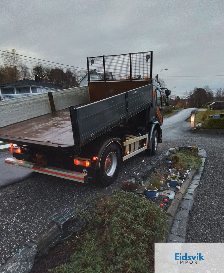 VOLVO EF 340 - Kippiauto kuorma-auto: kuva VOLVO EF 340 - Kippiauto kuorma-auto VOLVO EF 340 - Kippiauto kuorma-auto: kuva VOLVO EF 340 - Kippiauto kuorma-auto