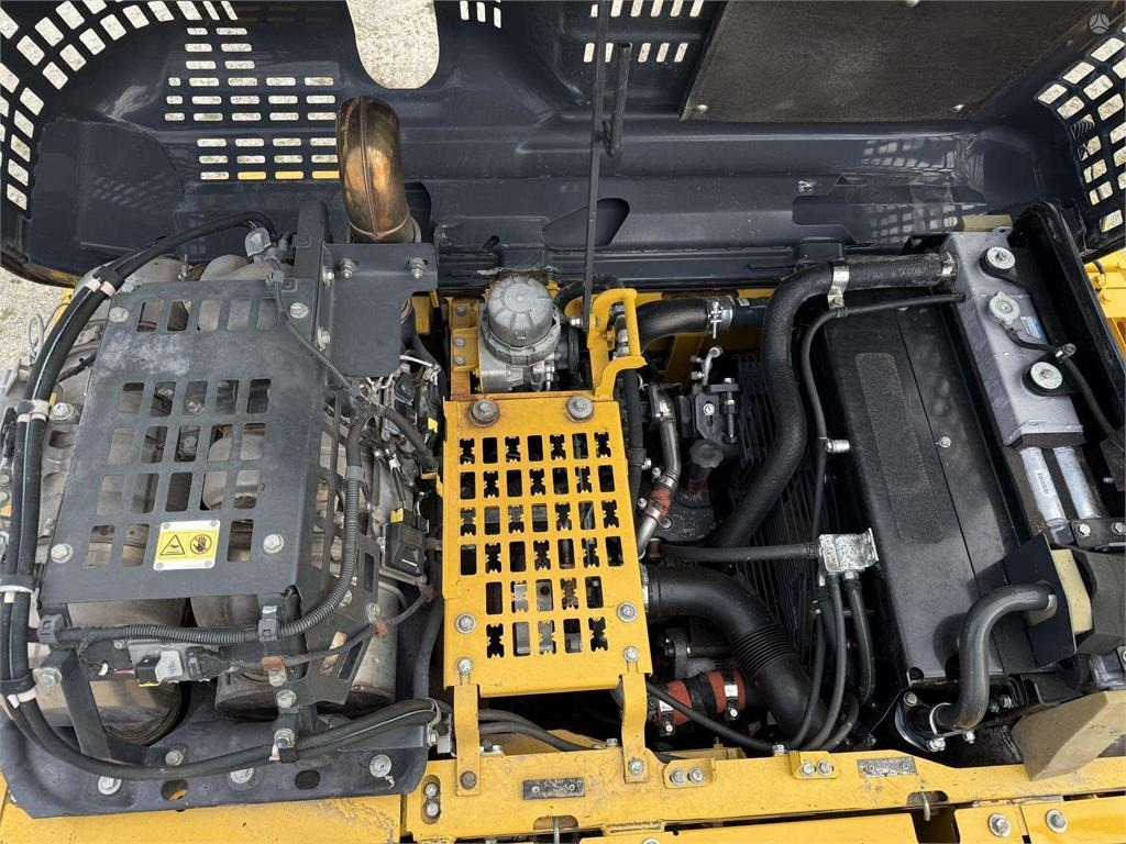 Telakaivukone Komatsu PC 240 LC-11: kuva Telakaivukone Komatsu PC 240 LC-11