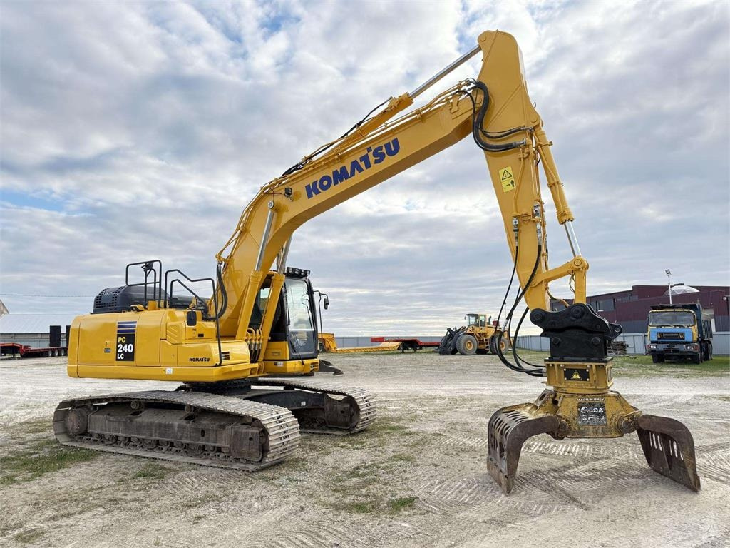Telakaivukone Komatsu PC 240 LC-11: kuva Telakaivukone Komatsu PC 240 LC-11