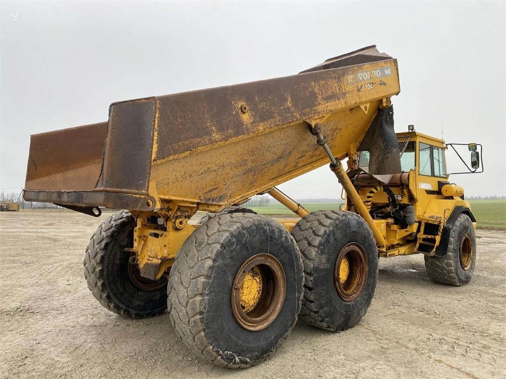 Volvo A25C , Nr.6  - Nivelkippiauto: kuva Volvo A25C , Nr.6  - Nivelkippiauto Volvo A25C , Nr.6  - Nivelkippiauto: kuva Volvo A25C , Nr.6  - Nivelkippiauto