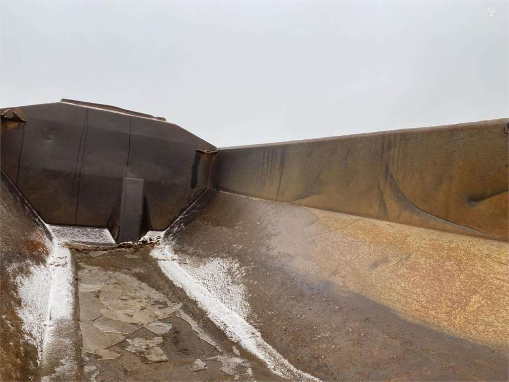 Nivelkippiauto Volvo A25C , Nr.8: kuva Nivelkippiauto Volvo A25C , Nr.8 Nivelkippiauto Volvo A25C , Nr.8: kuva Nivelkippiauto Volvo A25C , Nr.8