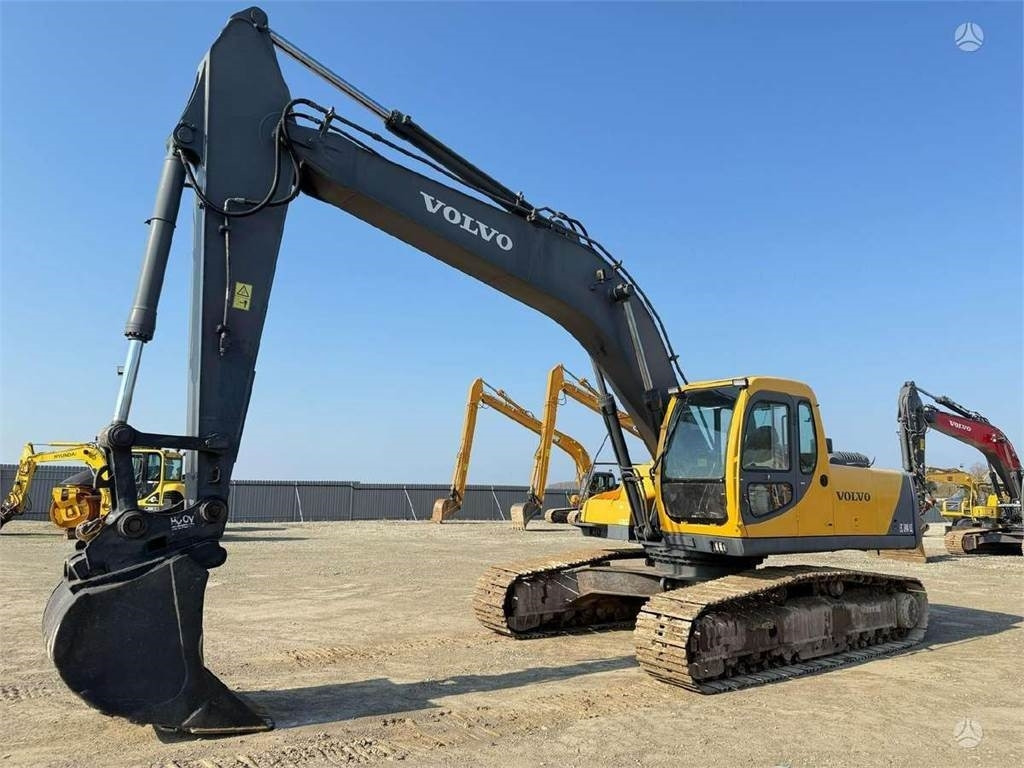 Volvo EC 240 LC - Telakaivukone: kuva Volvo EC 240 LC - Telakaivukone Volvo EC 240 LC - Telakaivukone: kuva Volvo EC 240 LC - Telakaivukone
