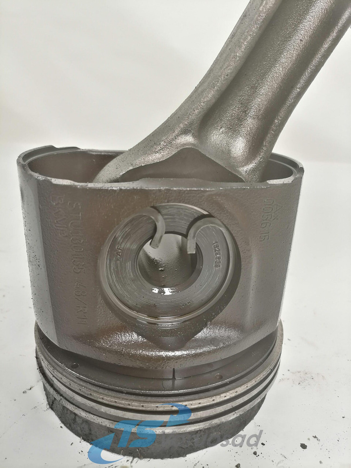 DAF Connecting rod + piston 1747552 - Männät/ Renkaat/ Tulkat - Kuorma-auto: kuva  DAF Connecting rod + piston 1747552 - Männät/ Renkaat/ Tulkat - Kuorma-auto DAF Connecting rod + piston 1747552 - Männät/ Renkaat/ Tulkat - Kuorma-auto: kuva  DAF Connecting rod + piston 1747552 - Männät/ Renkaat/ Tulkat - Kuorma-auto