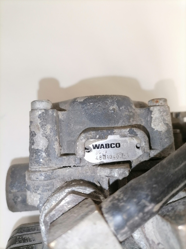 DAF Rear axel brake pressure control valve 4801040030 - Jarruventtiili - Kuorma-auto: kuva DAF Rear axel brake pressure control valve 4801040030 - Jarruventtiili - Kuorma-auto DAF Rear axel brake pressure control valve 4801040030 - Jarruventtiili - Kuorma-auto: kuva DAF Rear axel brake pressure control valve 4801040030 - Jarruventtiili - Kuorma-auto
