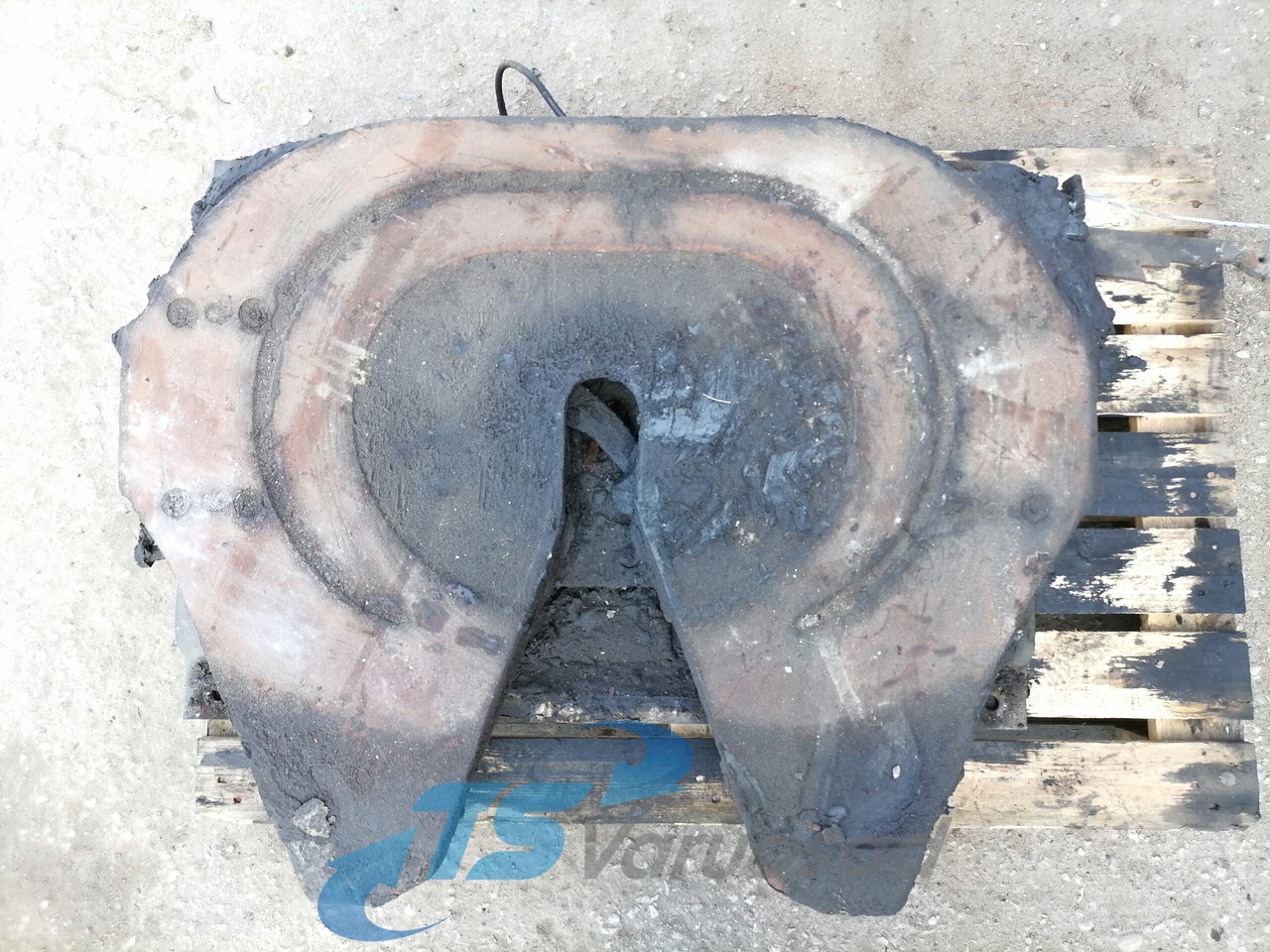 MAN Fifht wheel 81427106222 - Vetopöytä - Kuorma-auto: kuva MAN Fifht wheel 81427106222 - Vetopöytä - Kuorma-auto MAN Fifht wheel 81427106222 - Vetopöytä - Kuorma-auto: kuva MAN Fifht wheel 81427106222 - Vetopöytä - Kuorma-auto