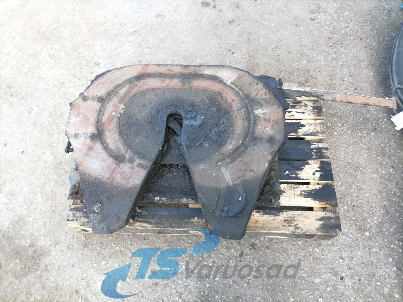 MAN Fifht wheel 81427106222 - Vetopöytä - Kuorma-auto: kuva MAN Fifht wheel 81427106222 - Vetopöytä - Kuorma-auto MAN Fifht wheel 81427106222 - Vetopöytä - Kuorma-auto: kuva MAN Fifht wheel 81427106222 - Vetopöytä - Kuorma-auto