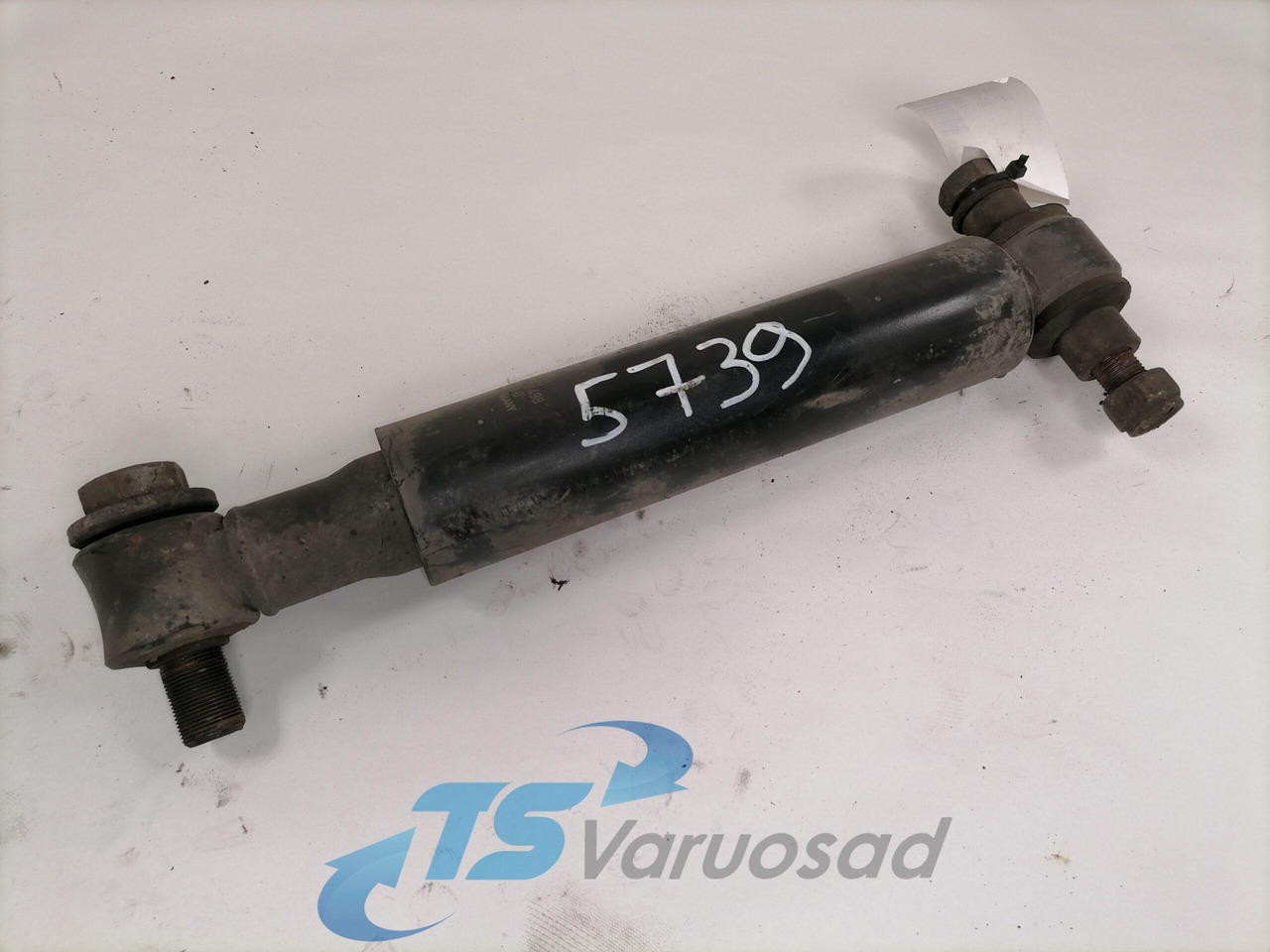 MAN Rear axel shock absorber 311480 - Iskunvaimentaja - Kuorma-auto: kuva MAN Rear axel shock absorber 311480 - Iskunvaimentaja - Kuorma-auto MAN Rear axel shock absorber 311480 - Iskunvaimentaja - Kuorma-auto: kuva MAN Rear axel shock absorber 311480 - Iskunvaimentaja - Kuorma-auto