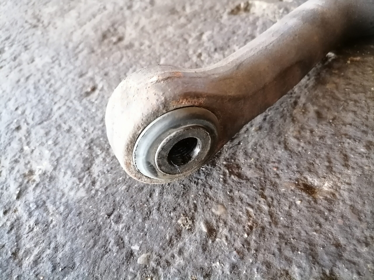 MB Anti-roll bar A9703200411 - Kallistuksenvakaaja - Kuorma-auto: kuva  MB Anti-roll bar A9703200411 - Kallistuksenvakaaja - Kuorma-auto MB Anti-roll bar A9703200411 - Kallistuksenvakaaja - Kuorma-auto: kuva  MB Anti-roll bar A9703200411 - Kallistuksenvakaaja - Kuorma-auto