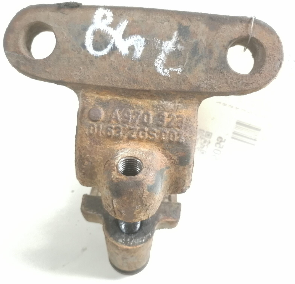 MB Anti-roll bar bracket A9703230021 - Kallistuksenvakaaja - Kuorma-auto: kuva MB Anti-roll bar bracket A9703230021 - Kallistuksenvakaaja - Kuorma-auto MB Anti-roll bar bracket A9703230021 - Kallistuksenvakaaja - Kuorma-auto: kuva MB Anti-roll bar bracket A9703230021 - Kallistuksenvakaaja - Kuorma-auto