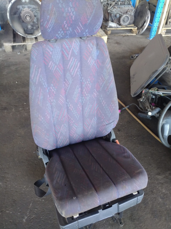 MB MB Atego passenger seat - Istuin - Kuorma-auto: kuva MB MB Atego passenger seat - Istuin - Kuorma-auto MB MB Atego passenger seat - Istuin - Kuorma-auto: kuva MB MB Atego passenger seat - Istuin - Kuorma-auto