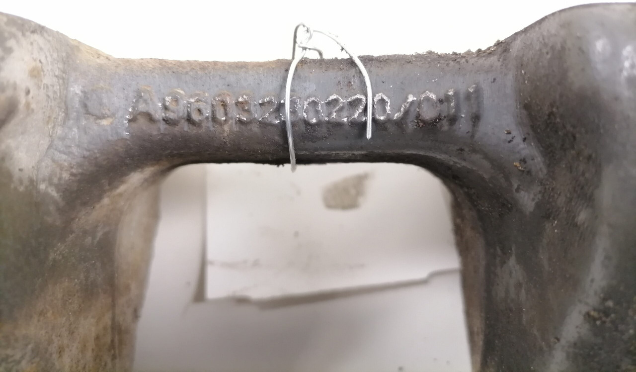 Mercedes-Benz Anti-roll bar bracket A9603230220 - Kallistuksenvakaaja - Kuorma-auto: kuva Mercedes-Benz Anti-roll bar bracket A9603230220 - Kallistuksenvakaaja - Kuorma-auto Mercedes-Benz Anti-roll bar bracket A9603230220 - Kallistuksenvakaaja - Kuorma-auto: kuva Mercedes-Benz Anti-roll bar bracket A9603230220 - Kallistuksenvakaaja - Kuorma-auto