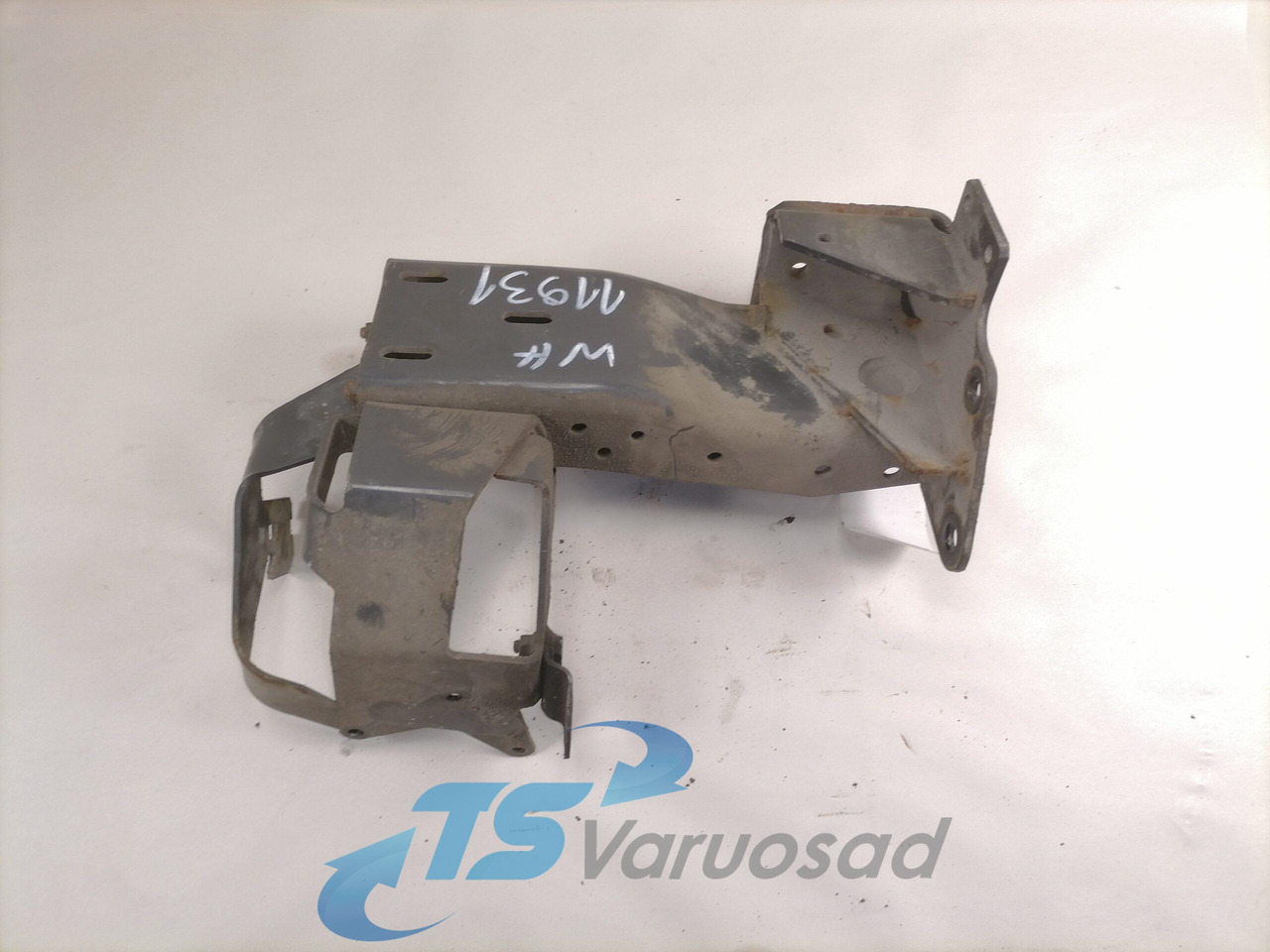 Mercedes-Benz Astmelaua kandur A9305201433 - Askelma - Kuorma-auto: kuva Mercedes-Benz Astmelaua kandur A9305201433 - Askelma - Kuorma-auto Mercedes-Benz Astmelaua kandur A9305201433 - Askelma - Kuorma-auto: kuva Mercedes-Benz Astmelaua kandur A9305201433 - Askelma - Kuorma-auto