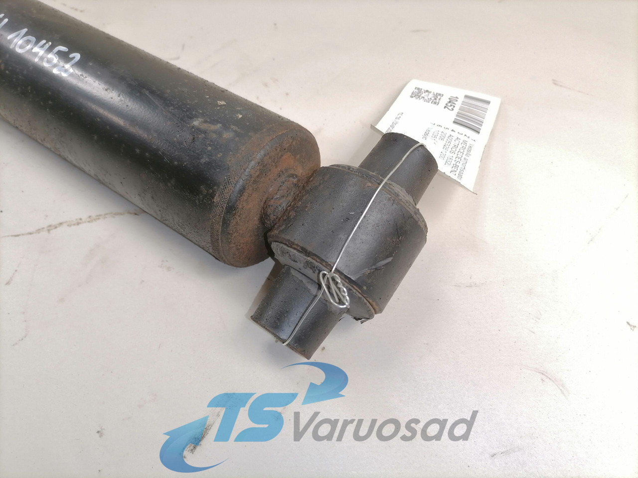 Mercedes-Benz Rear axel shock absorber A0053261200 - Iskunvaimentaja - Kuorma-auto: kuva Mercedes-Benz Rear axel shock absorber A0053261200 - Iskunvaimentaja - Kuorma-auto Mercedes-Benz Rear axel shock absorber A0053261200 - Iskunvaimentaja - Kuorma-auto: kuva Mercedes-Benz Rear axel shock absorber A0053261200 - Iskunvaimentaja - Kuorma-auto