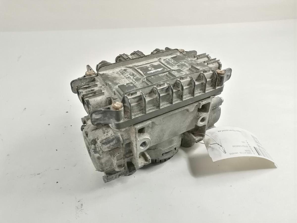 Rear axel brake pressure control valve 81521066039 - Jarruventtiili - Kuorma-auto: kuva Rear axel brake pressure control valve 81521066039 - Jarruventtiili - Kuorma-auto Rear axel brake pressure control valve 81521066039 - Jarruventtiili - Kuorma-auto: kuva Rear axel brake pressure control valve 81521066039 - Jarruventtiili - Kuorma-auto