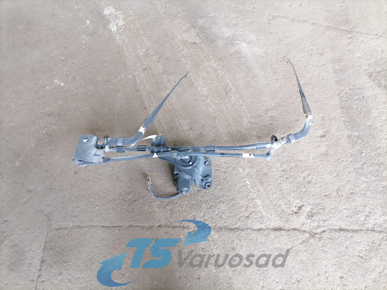 Renault Wiper frame 5010623531 - Pyyhin - Kuorma-auto: kuva Renault Wiper frame 5010623531 - Pyyhin - Kuorma-auto Renault Wiper frame 5010623531 - Pyyhin - Kuorma-auto: kuva Renault Wiper frame 5010623531 - Pyyhin - Kuorma-auto