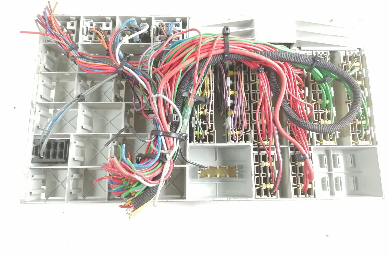 Scania Central electric unit 1854357 - Sulake - Kuorma-auto: kuva Scania Central electric unit 1854357 - Sulake - Kuorma-auto Scania Central electric unit 1854357 - Sulake - Kuorma-auto: kuva Scania Central electric unit 1854357 - Sulake - Kuorma-auto