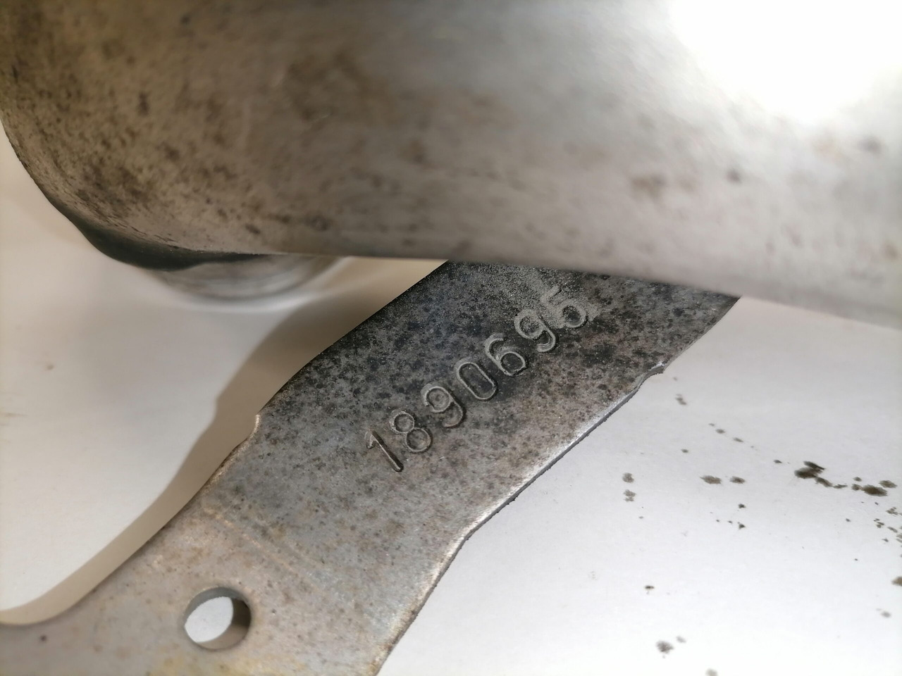 Scania EGR pipe 1890695 - Pakokaasujärjestelmä - Kuorma-auto: kuva Scania EGR pipe 1890695 - Pakokaasujärjestelmä - Kuorma-auto Scania EGR pipe 1890695 - Pakokaasujärjestelmä - Kuorma-auto: kuva Scania EGR pipe 1890695 - Pakokaasujärjestelmä - Kuorma-auto