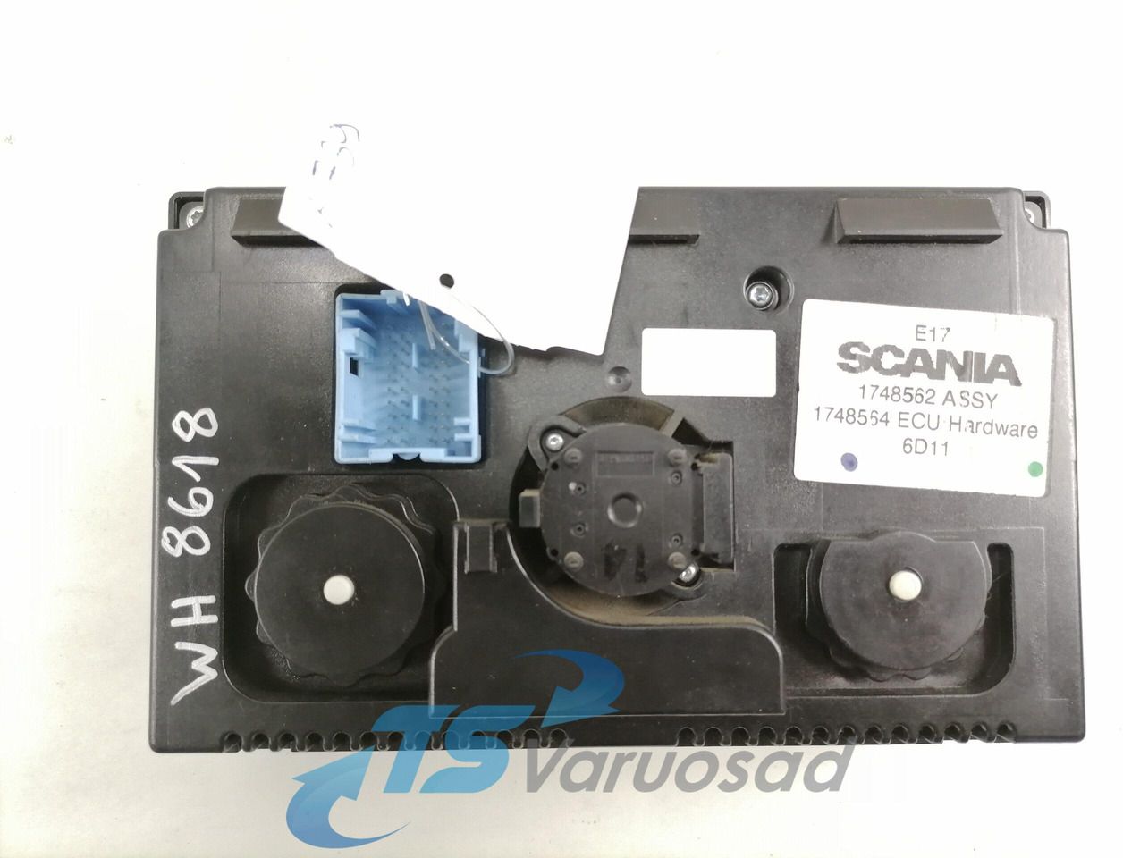 Scania Ecu, CCM 1748562 - Lämmitys/ Tuuletus - Kuorma-auto: kuva Scania Ecu, CCM 1748562 - Lämmitys/ Tuuletus - Kuorma-auto Scania Ecu, CCM 1748562 - Lämmitys/ Tuuletus - Kuorma-auto: kuva Scania Ecu, CCM 1748562 - Lämmitys/ Tuuletus - Kuorma-auto