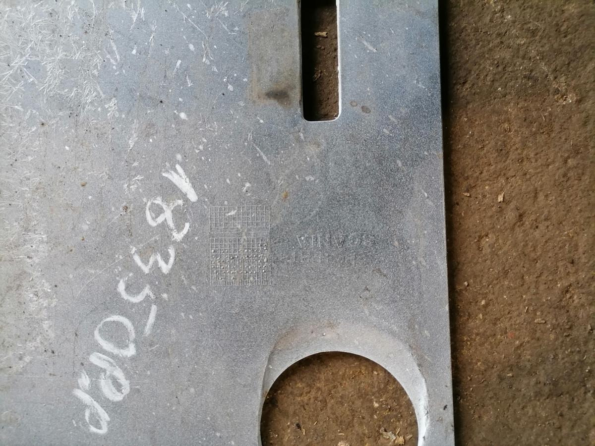 Scania Front bumper cover plastic 2731830 - Aerodynamiikka/ Spoilerit - Kuorma-auto: kuva Scania Front bumper cover plastic 2731830 - Aerodynamiikka/ Spoilerit - Kuorma-auto Scania Front bumper cover plastic 2731830 - Aerodynamiikka/ Spoilerit - Kuorma-auto: kuva Scania Front bumper cover plastic 2731830 - Aerodynamiikka/ Spoilerit - Kuorma-auto