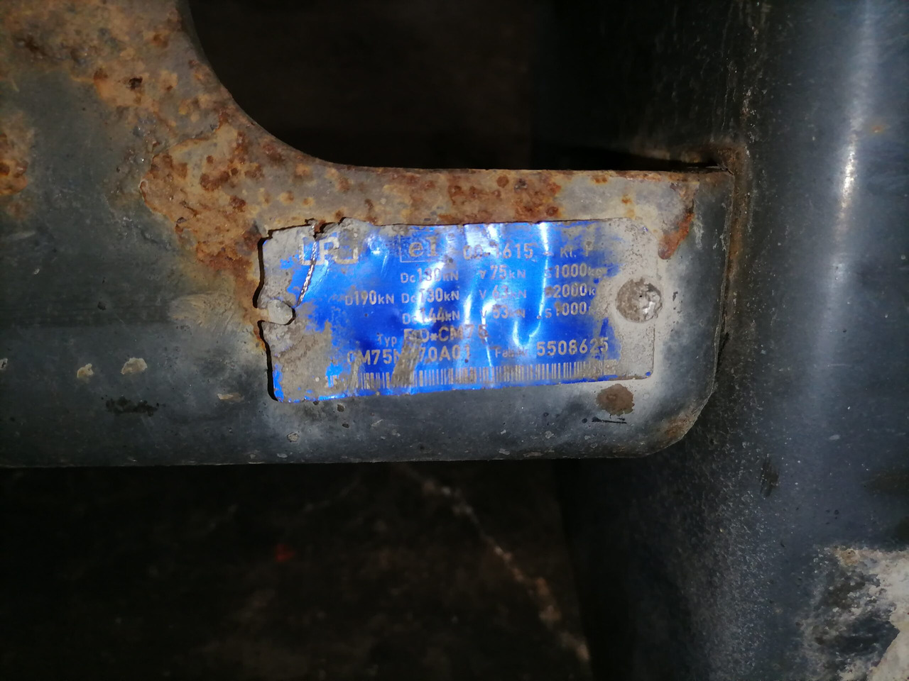Scania Haakeseadme kinnitusraam CM75N770A01 - Vetopöytä - Kuorma-auto: kuva  Scania Haakeseadme kinnitusraam CM75N770A01 - Vetopöytä - Kuorma-auto Scania Haakeseadme kinnitusraam CM75N770A01 - Vetopöytä - Kuorma-auto: kuva  Scania Haakeseadme kinnitusraam CM75N770A01 - Vetopöytä - Kuorma-auto