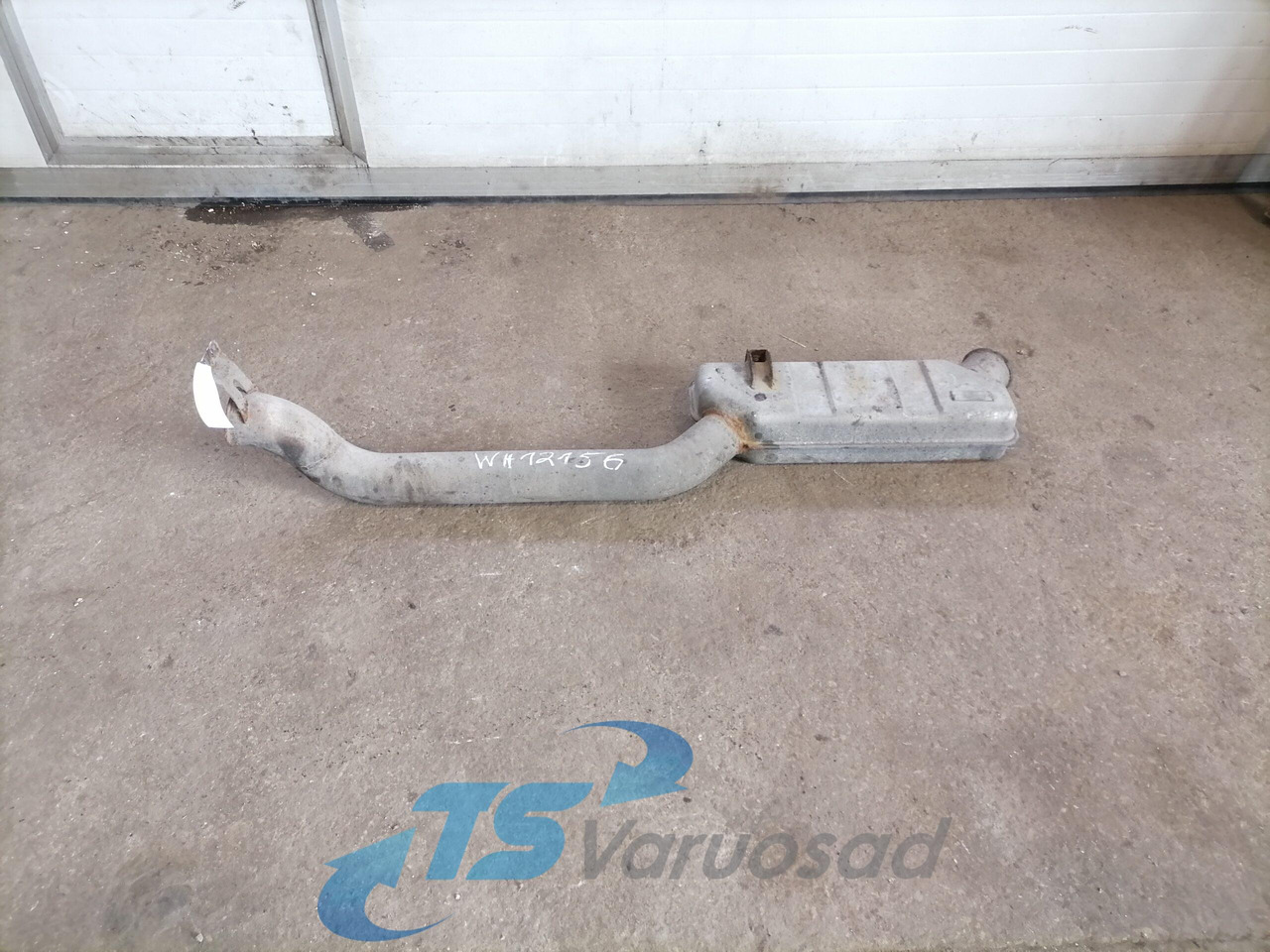 Scania Muffler 68720 - Äänenvaimennin - Kuorma-auto: kuva  Scania Muffler 68720 - Äänenvaimennin - Kuorma-auto Scania Muffler 68720 - Äänenvaimennin - Kuorma-auto: kuva  Scania Muffler 68720 - Äänenvaimennin - Kuorma-auto