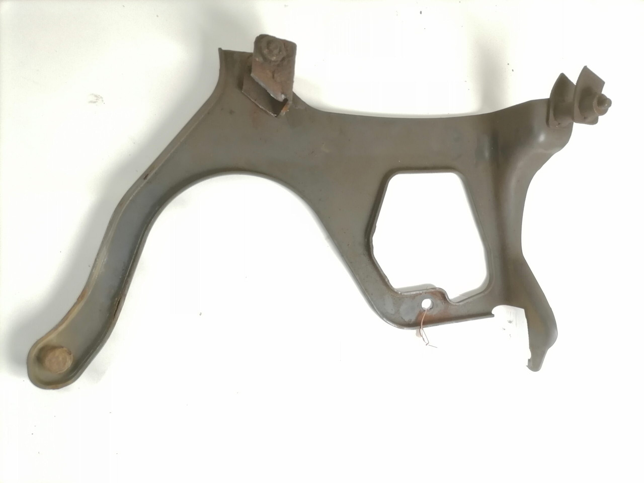 Scania Muffler carrier 1766301 - Äänenvaimennin - Kuorma-auto: kuva  Scania Muffler carrier 1766301 - Äänenvaimennin - Kuorma-auto Scania Muffler carrier 1766301 - Äänenvaimennin - Kuorma-auto: kuva  Scania Muffler carrier 1766301 - Äänenvaimennin - Kuorma-auto