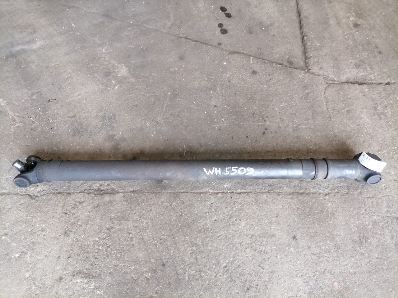 Scania Propeller shaft 1758616 - Nivelakseli - Kuorma-auto: kuva Scania Propeller shaft 1758616 - Nivelakseli - Kuorma-auto Scania Propeller shaft 1758616 - Nivelakseli - Kuorma-auto: kuva Scania Propeller shaft 1758616 - Nivelakseli - Kuorma-auto