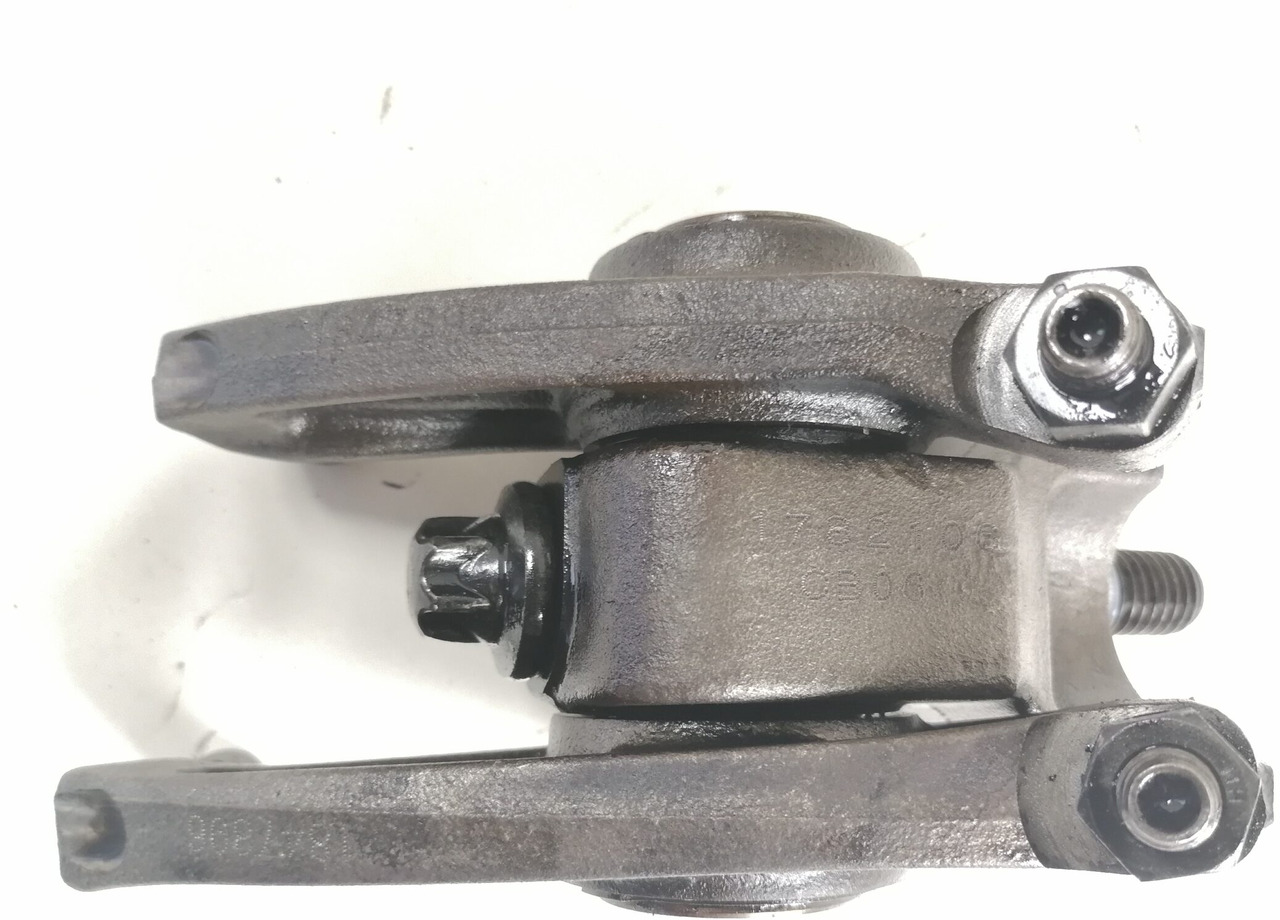 Scania Set of rockers with shaft 1782106 - Moottori ja osat - Kuorma-auto: kuva Scania Set of rockers with shaft 1782106 - Moottori ja osat - Kuorma-auto Scania Set of rockers with shaft 1782106 - Moottori ja osat - Kuorma-auto: kuva Scania Set of rockers with shaft 1782106 - Moottori ja osat - Kuorma-auto