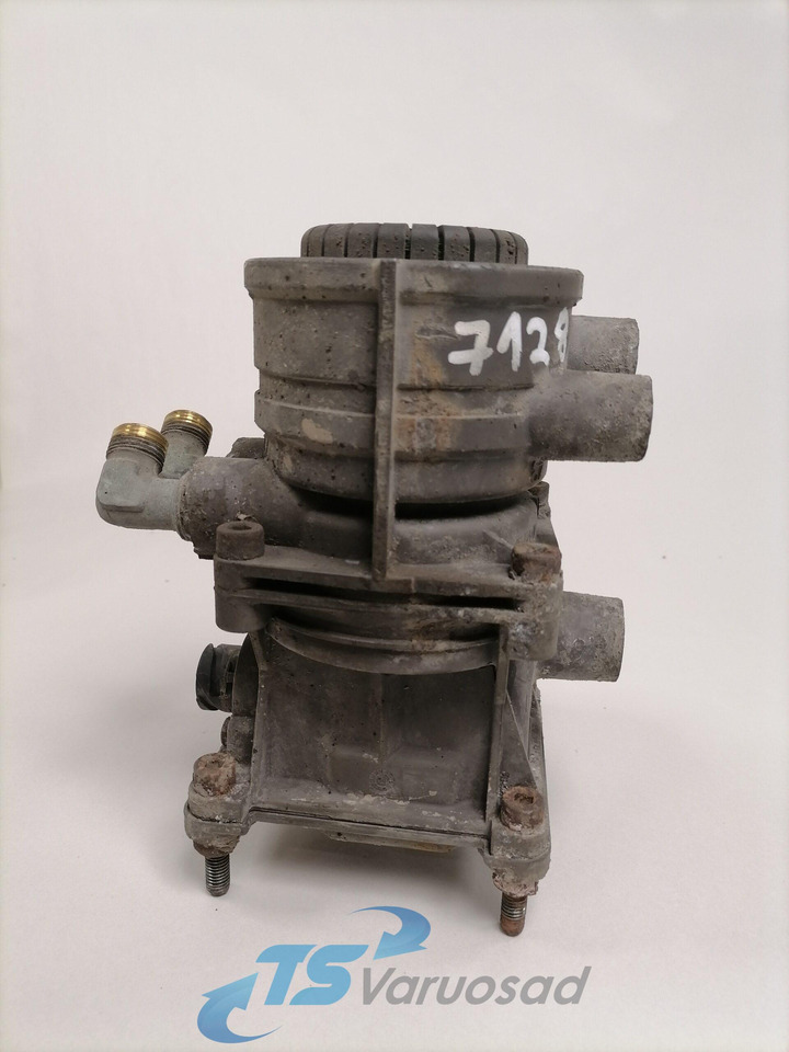 Scania Trailer brake pressure control 1499798 - Jarruventtiili - Kuorma-auto: kuva Scania Trailer brake pressure control 1499798 - Jarruventtiili - Kuorma-auto Scania Trailer brake pressure control 1499798 - Jarruventtiili - Kuorma-auto: kuva Scania Trailer brake pressure control 1499798 - Jarruventtiili - Kuorma-auto