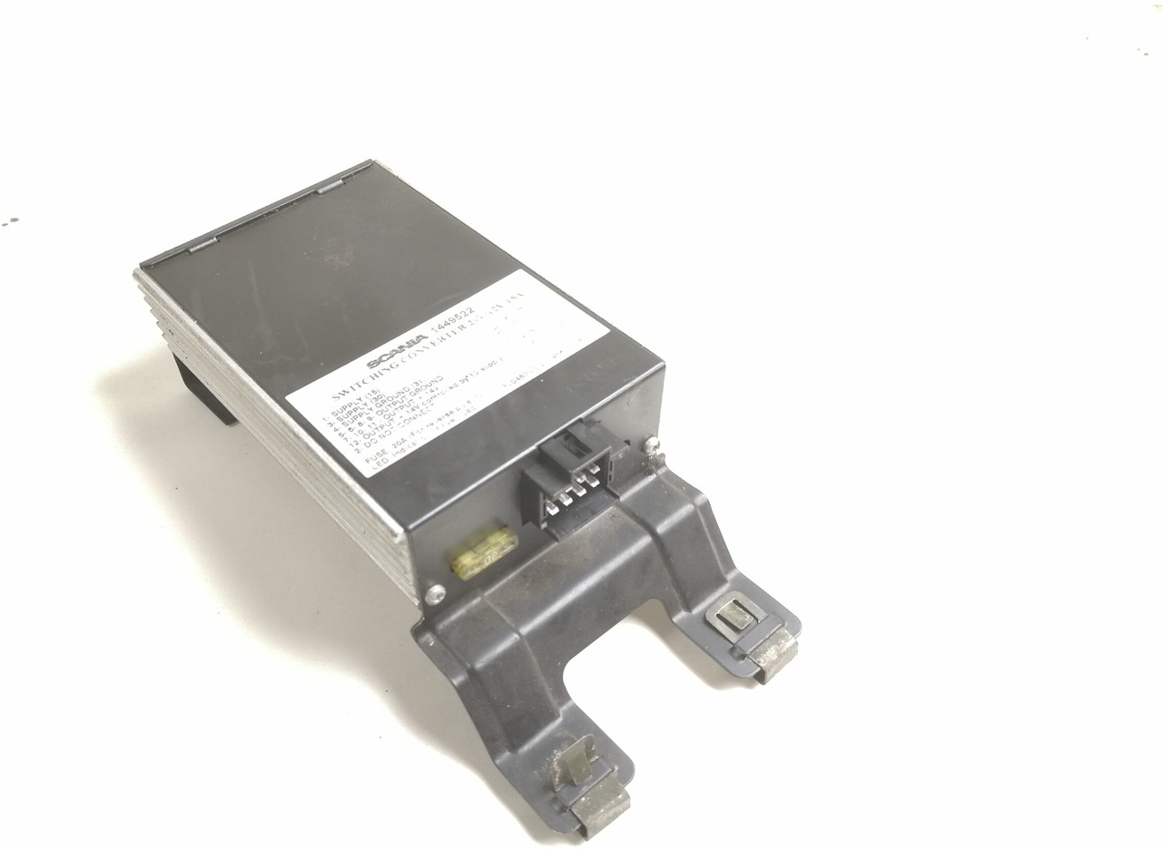 Scania Voltage converter 1449522 - Sähköjärjestelmä - Kuorma-auto: kuva Scania Voltage converter 1449522 - Sähköjärjestelmä - Kuorma-auto Scania Voltage converter 1449522 - Sähköjärjestelmä - Kuorma-auto: kuva Scania Voltage converter 1449522 - Sähköjärjestelmä - Kuorma-auto
