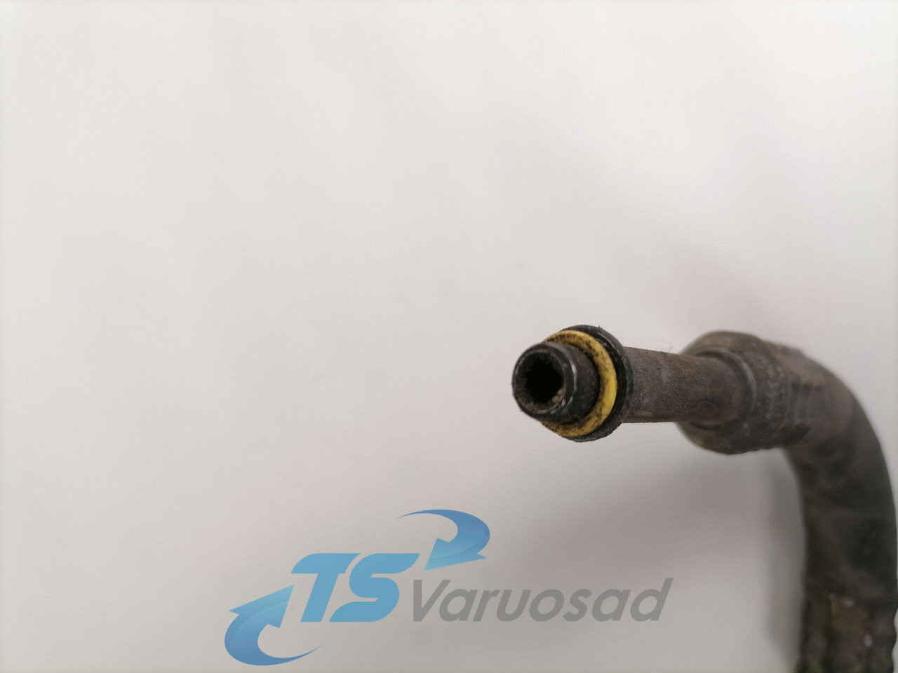 Volvo A/C pipe 20708093 - Lämmitys/ Tuuletus - Kuorma-auto: kuva Volvo A/C pipe 20708093 - Lämmitys/ Tuuletus - Kuorma-auto Volvo A/C pipe 20708093 - Lämmitys/ Tuuletus - Kuorma-auto: kuva Volvo A/C pipe 20708093 - Lämmitys/ Tuuletus - Kuorma-auto