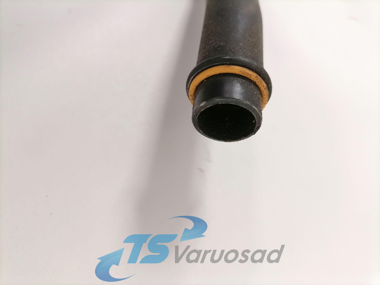 Volvo A/C pipe 20708192 - Lämmitys/ Tuuletus - Kuorma-auto: kuva Volvo A/C pipe 20708192 - Lämmitys/ Tuuletus - Kuorma-auto Volvo A/C pipe 20708192 - Lämmitys/ Tuuletus - Kuorma-auto: kuva Volvo A/C pipe 20708192 - Lämmitys/ Tuuletus - Kuorma-auto