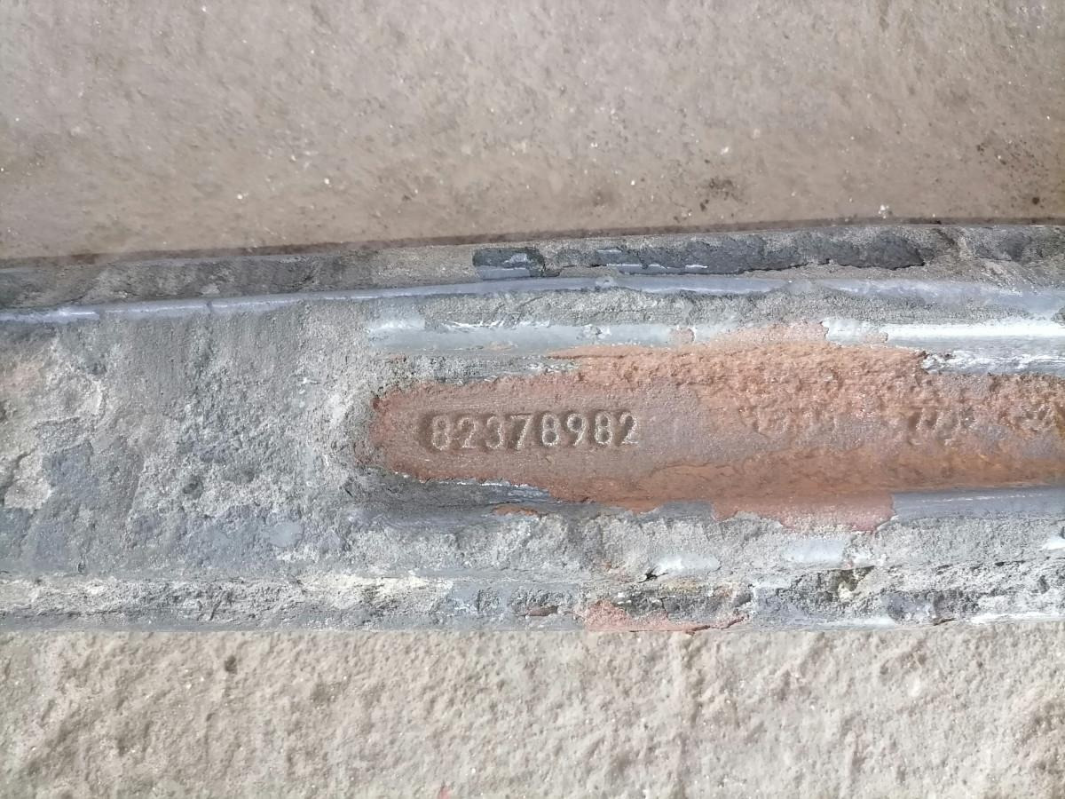 Volvo Air spring bracket 82378982 - Ilmaripustin - Kuorma-auto: kuva Volvo Air spring bracket 82378982 - Ilmaripustin - Kuorma-auto Volvo Air spring bracket 82378982 - Ilmaripustin - Kuorma-auto: kuva Volvo Air spring bracket 82378982 - Ilmaripustin - Kuorma-auto