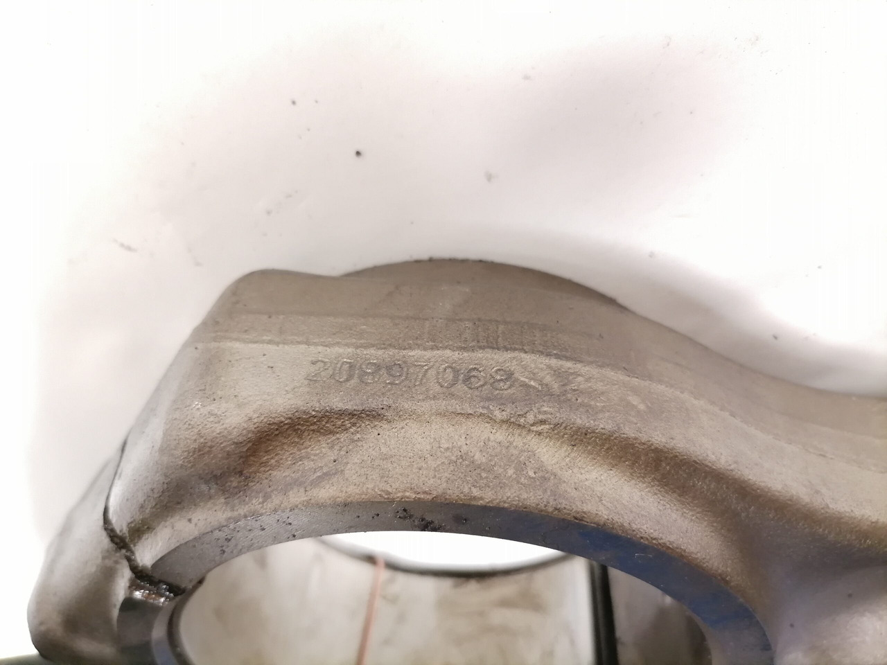 Volvo Connecting rod 20897068 - Männät/ Renkaat/ Tulkat - Kuorma-auto: kuva  Volvo Connecting rod 20897068 - Männät/ Renkaat/ Tulkat - Kuorma-auto Volvo Connecting rod 20897068 - Männät/ Renkaat/ Tulkat - Kuorma-auto: kuva  Volvo Connecting rod 20897068 - Männät/ Renkaat/ Tulkat - Kuorma-auto