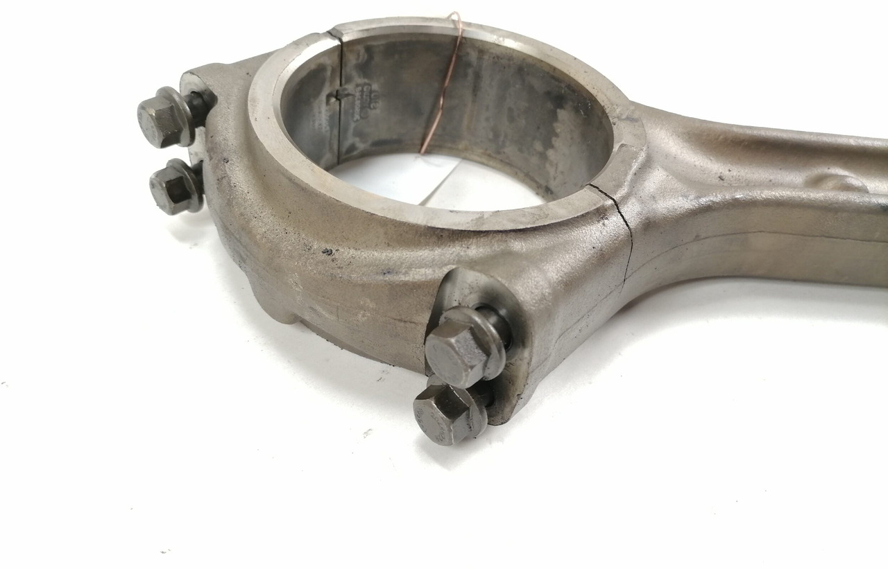 Volvo Connecting rod 20897068 - Männät/ Renkaat/ Tulkat - Kuorma-auto: kuva  Volvo Connecting rod 20897068 - Männät/ Renkaat/ Tulkat - Kuorma-auto Volvo Connecting rod 20897068 - Männät/ Renkaat/ Tulkat - Kuorma-auto: kuva  Volvo Connecting rod 20897068 - Männät/ Renkaat/ Tulkat - Kuorma-auto