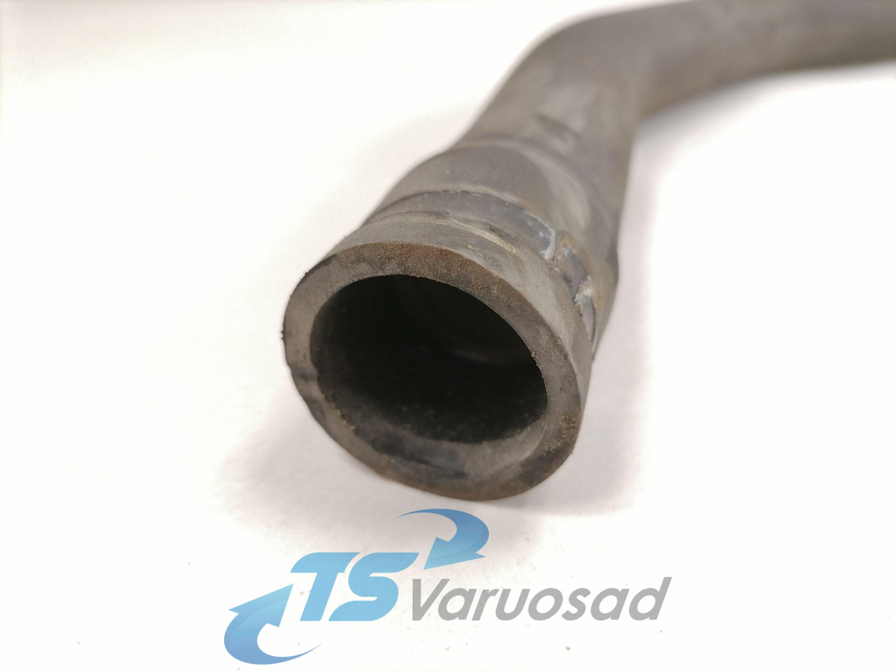Volvo Cooling pipe 21242536 - Jäähdytysjärjestelmä - Kuorma-auto: kuva Volvo Cooling pipe 21242536 - Jäähdytysjärjestelmä - Kuorma-auto Volvo Cooling pipe 21242536 - Jäähdytysjärjestelmä - Kuorma-auto: kuva Volvo Cooling pipe 21242536 - Jäähdytysjärjestelmä - Kuorma-auto