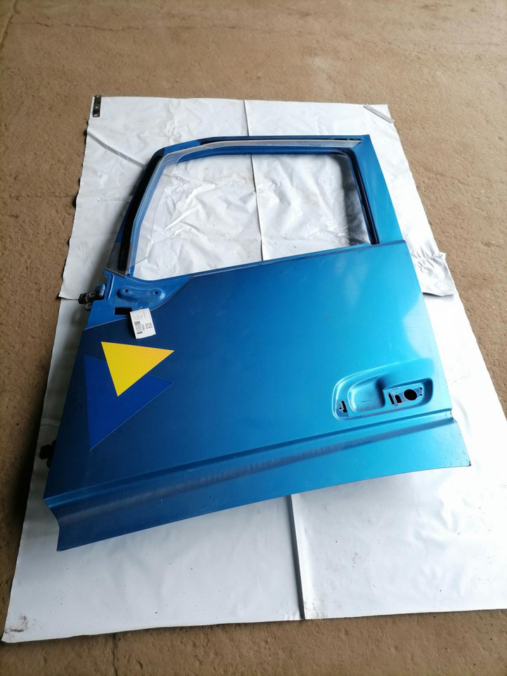 Volvo Door 82183078 - Ovi ja osat - Kuorma-auto: kuva Volvo Door 82183078 - Ovi ja osat - Kuorma-auto Volvo Door 82183078 - Ovi ja osat - Kuorma-auto: kuva Volvo Door 82183078 - Ovi ja osat - Kuorma-auto