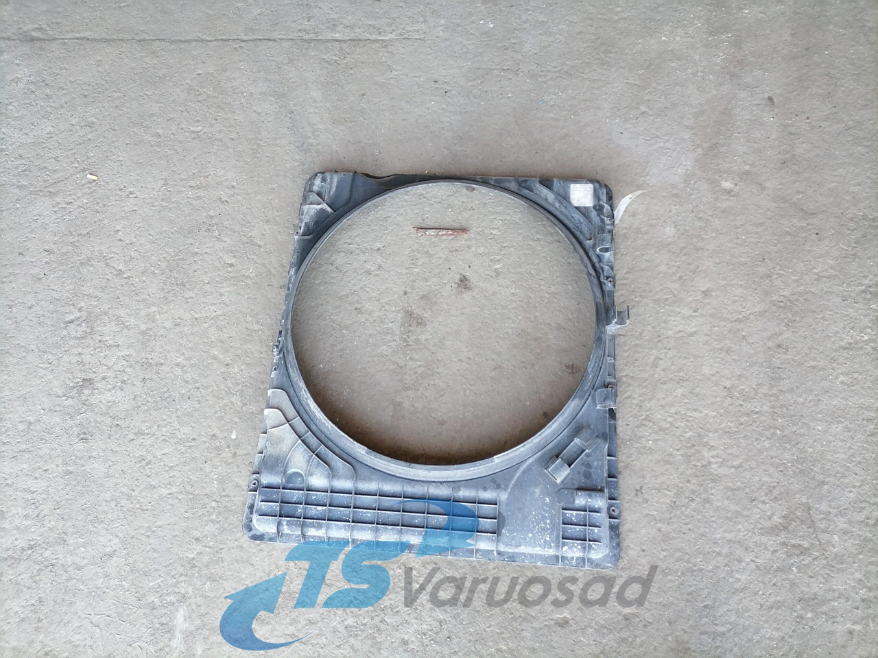 Volvo Fan shroud 22060183 - Jäähdytin - Kuorma-auto: kuva Volvo Fan shroud 22060183 - Jäähdytin - Kuorma-auto Volvo Fan shroud 22060183 - Jäähdytin - Kuorma-auto: kuva Volvo Fan shroud 22060183 - Jäähdytin - Kuorma-auto