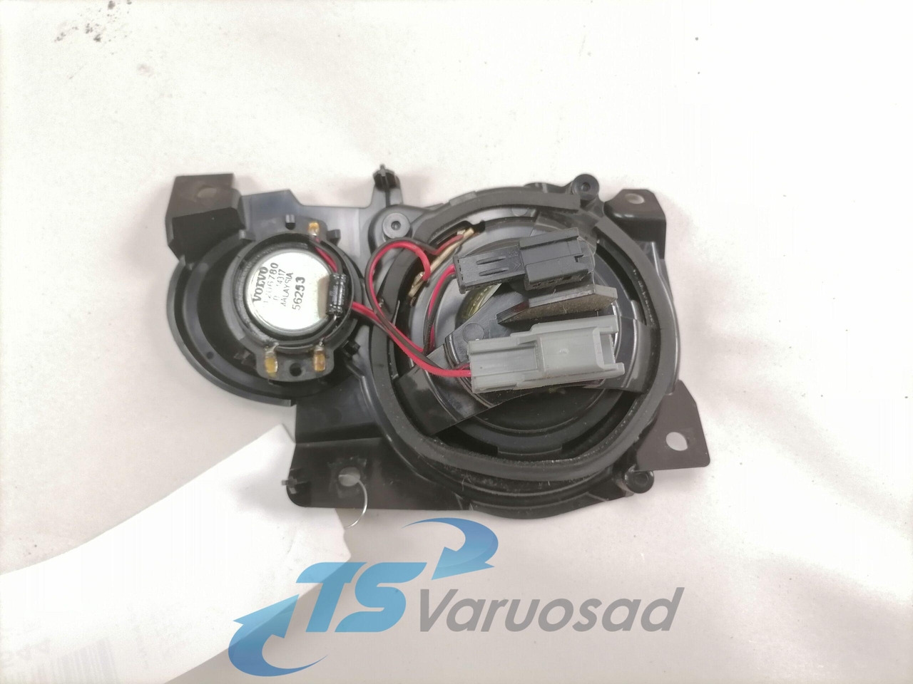 Volvo Kõlar 21206765 - Ohjaamo ja sisustus - Kuorma-auto: kuva Volvo Kõlar 21206765 - Ohjaamo ja sisustus - Kuorma-auto Volvo Kõlar 21206765 - Ohjaamo ja sisustus - Kuorma-auto: kuva Volvo Kõlar 21206765 - Ohjaamo ja sisustus - Kuorma-auto