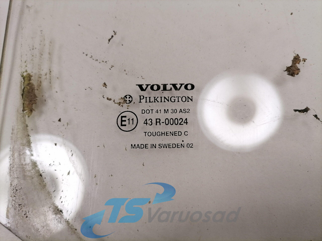 Volvo Küljeklaas, parem 8140913 - Ikkuna ja osat - Kuorma-auto: kuva Volvo Küljeklaas, parem 8140913 - Ikkuna ja osat - Kuorma-auto Volvo Küljeklaas, parem 8140913 - Ikkuna ja osat - Kuorma-auto: kuva Volvo Küljeklaas, parem 8140913 - Ikkuna ja osat - Kuorma-auto