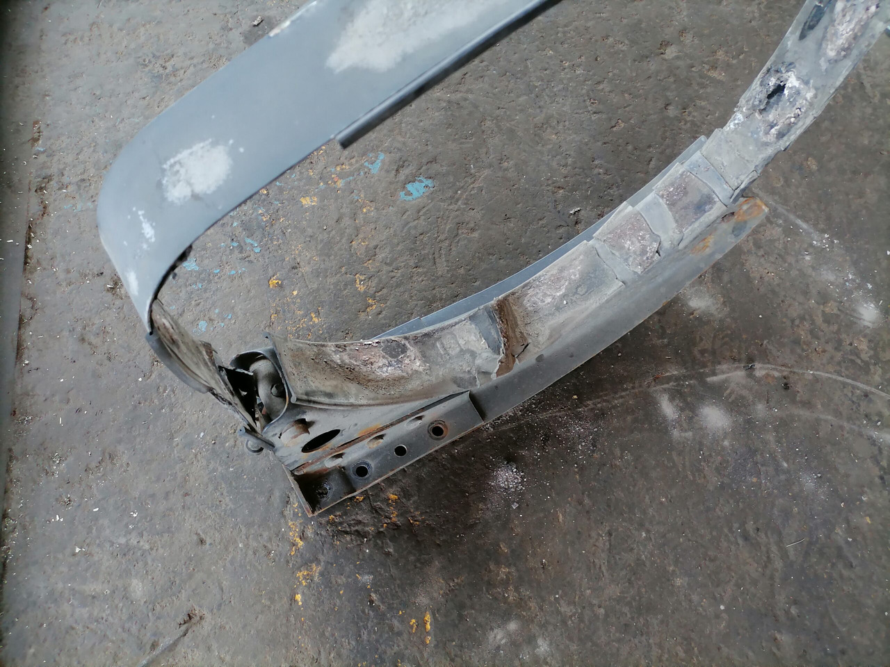 Volvo Kütusepaagi kandur, Volvo 20526488 - Polttoainetankki - Kuorma-auto: kuva Volvo Kütusepaagi kandur, Volvo 20526488 - Polttoainetankki - Kuorma-auto Volvo Kütusepaagi kandur, Volvo 20526488 - Polttoainetankki - Kuorma-auto: kuva Volvo Kütusepaagi kandur, Volvo 20526488 - Polttoainetankki - Kuorma-auto