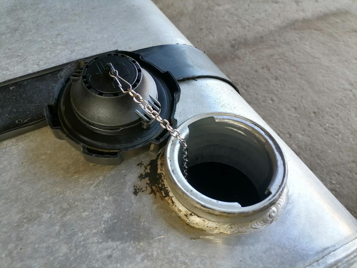Volvo Kütusepaak 310L 20504488 - Polttoainetankki - Kuorma-auto: kuva Volvo Kütusepaak 310L 20504488 - Polttoainetankki - Kuorma-auto Volvo Kütusepaak 310L 20504488 - Polttoainetankki - Kuorma-auto: kuva Volvo Kütusepaak 310L 20504488 - Polttoainetankki - Kuorma-auto