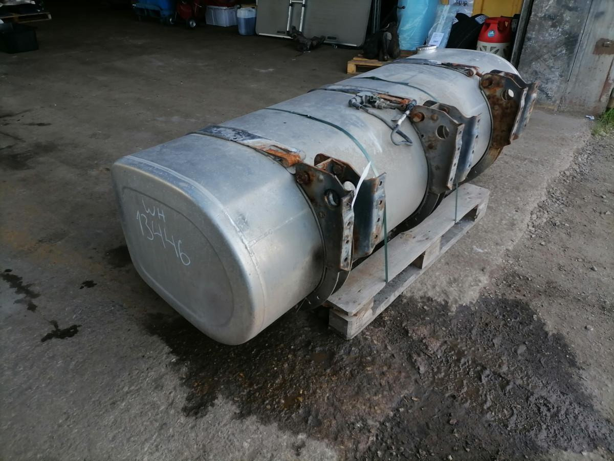Volvo Kütusepaak 625L 20504495 - Polttoainetankki - Kuorma-auto: kuva Volvo Kütusepaak 625L 20504495 - Polttoainetankki - Kuorma-auto Volvo Kütusepaak 625L 20504495 - Polttoainetankki - Kuorma-auto: kuva Volvo Kütusepaak 625L 20504495 - Polttoainetankki - Kuorma-auto