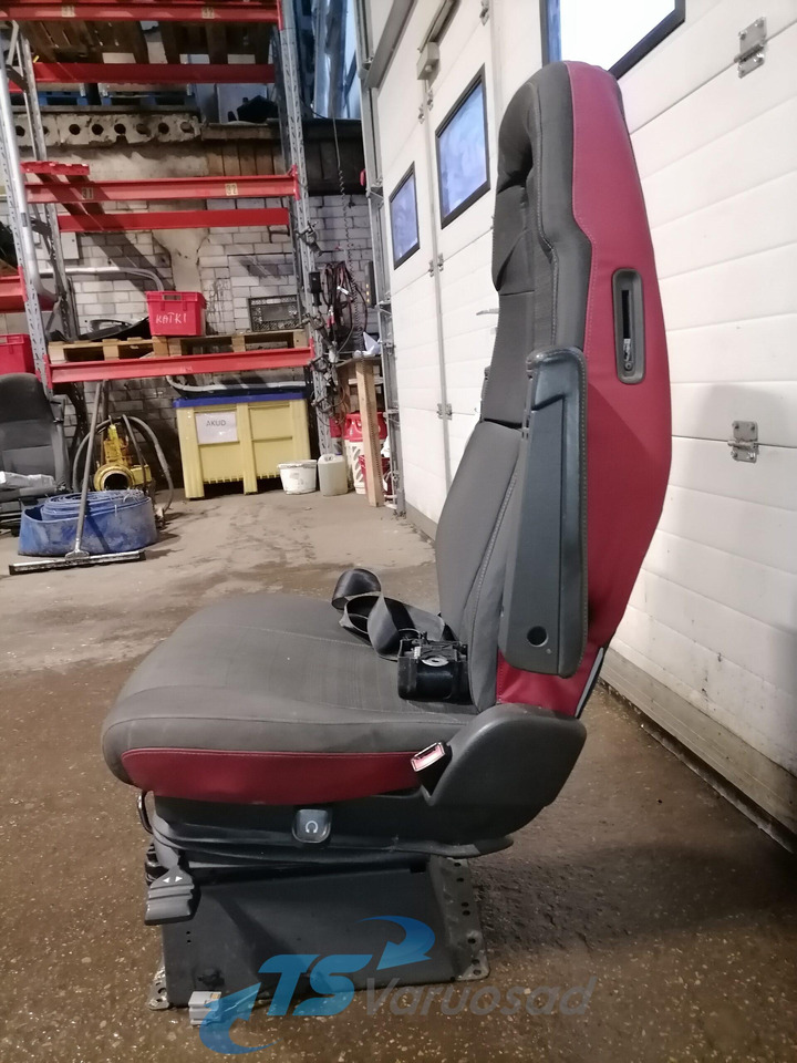 Volvo Passenger seat 21210197 - Istuin - Kuorma-auto: kuva Volvo Passenger seat 21210197 - Istuin - Kuorma-auto Volvo Passenger seat 21210197 - Istuin - Kuorma-auto: kuva Volvo Passenger seat 21210197 - Istuin - Kuorma-auto